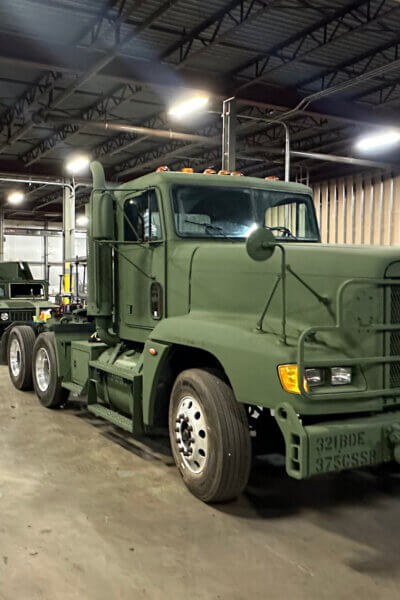 gallery-tractors-11-800x1200