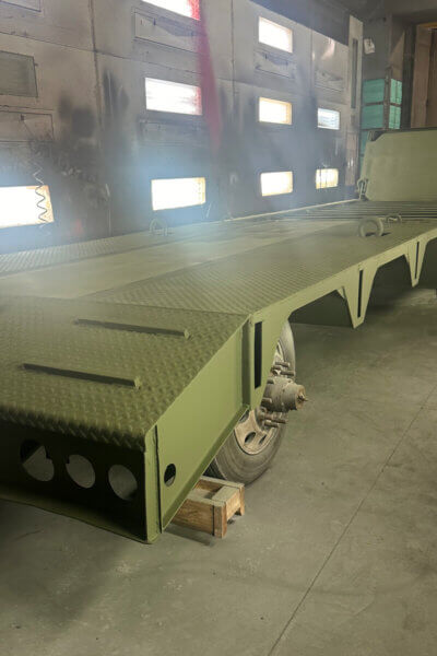 gallery-trailers-1-800x1200